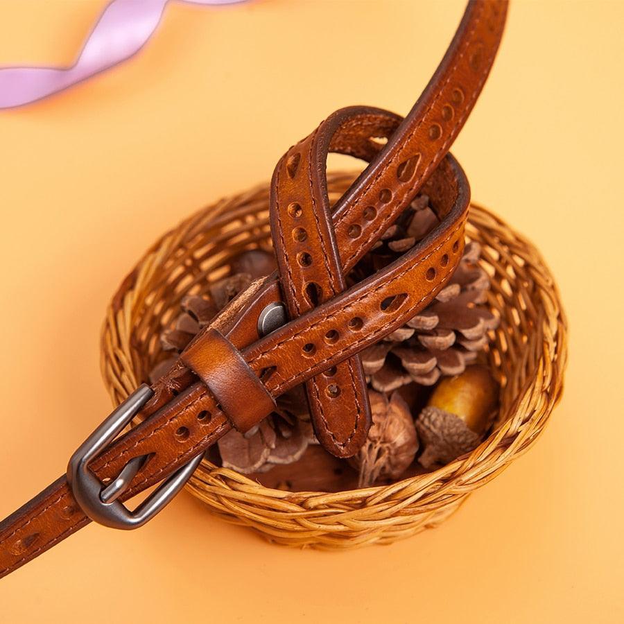 Kadınlar için deri kemer – Anei Modeli, zarif ve dayanıklı